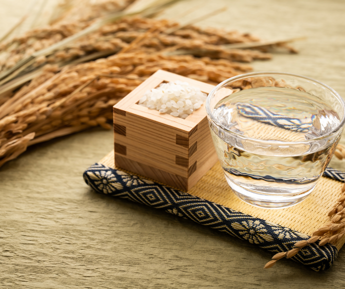 Sake là gì? Hành trình từ hạt gạo đến ly rượu
